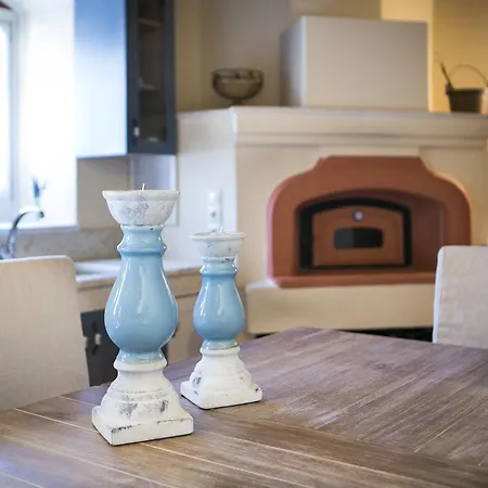 Iconic - Rosa * Agia Efimia