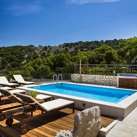 Vila Iconic - Rosa Agia Efimia