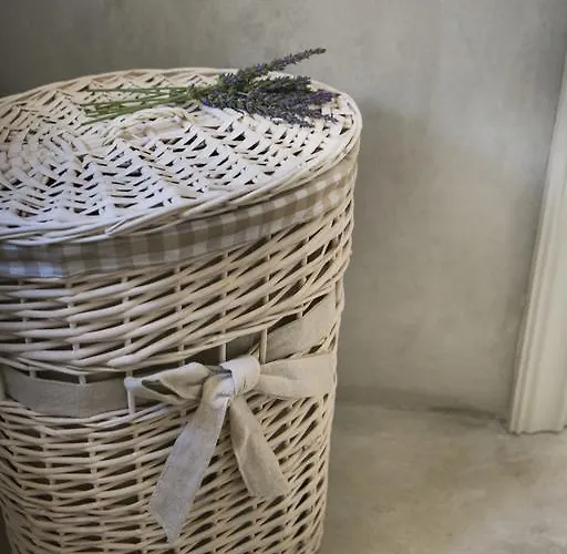 Iconic - Rosa Villa *